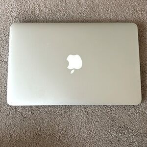 2015 Macbook Air 11.6”